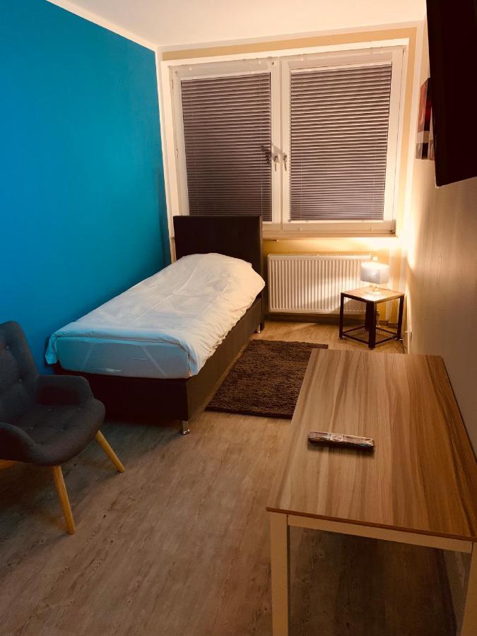 Einzelzimmer mit Gemeinschaftsbad